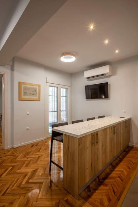 Karolou Ntil- Ground Floor Suite Thessaloníki Ngoại thất bức ảnh