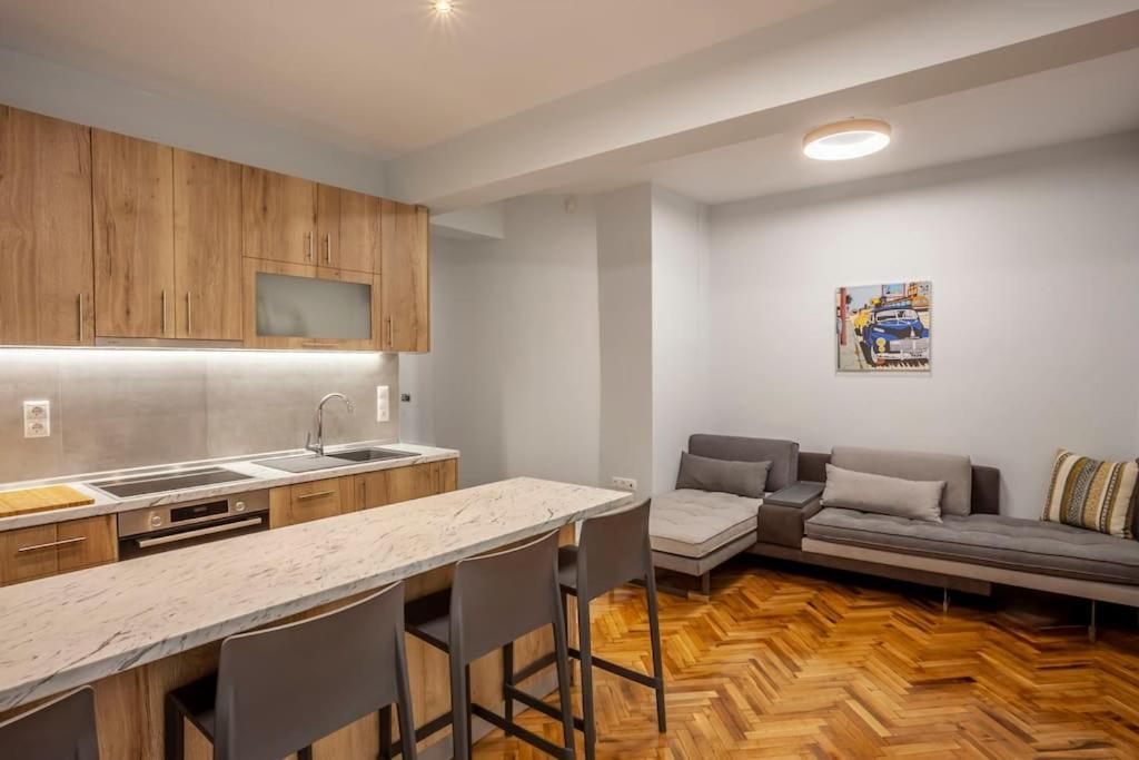 Karolou Ntil- Ground Floor Suite Thessaloníki Ngoại thất bức ảnh