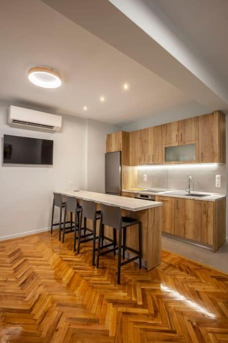 Karolou Ntil- Ground Floor Suite Thessaloníki Ngoại thất bức ảnh